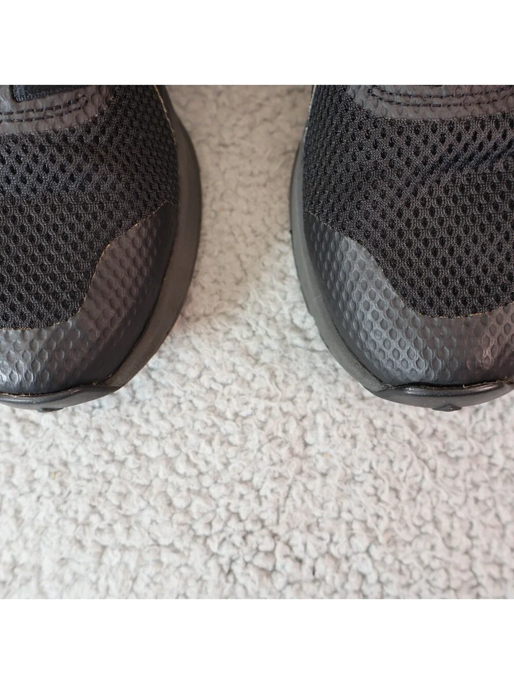 Nike Run Swift 2 Black Running Men 7.5 / Women 9 CU3517-002